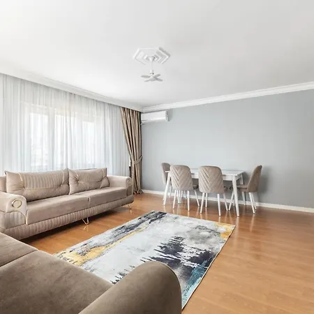 Lejlighed Charming Flat W Balcony 10 Min To Cevahir Mall Istanbul